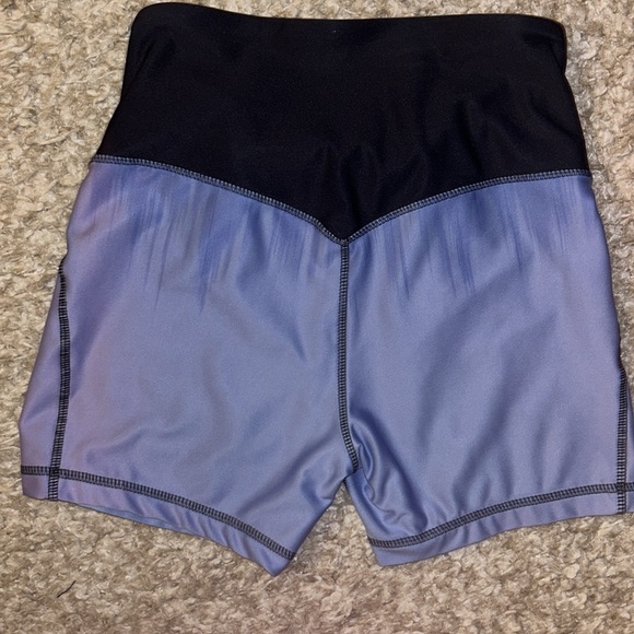 90 Degree by Reflex Athletic Shorts - Picture 3 of 4